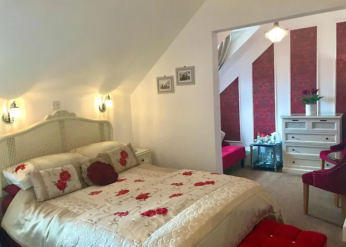 Norman Guest House With Free Parking