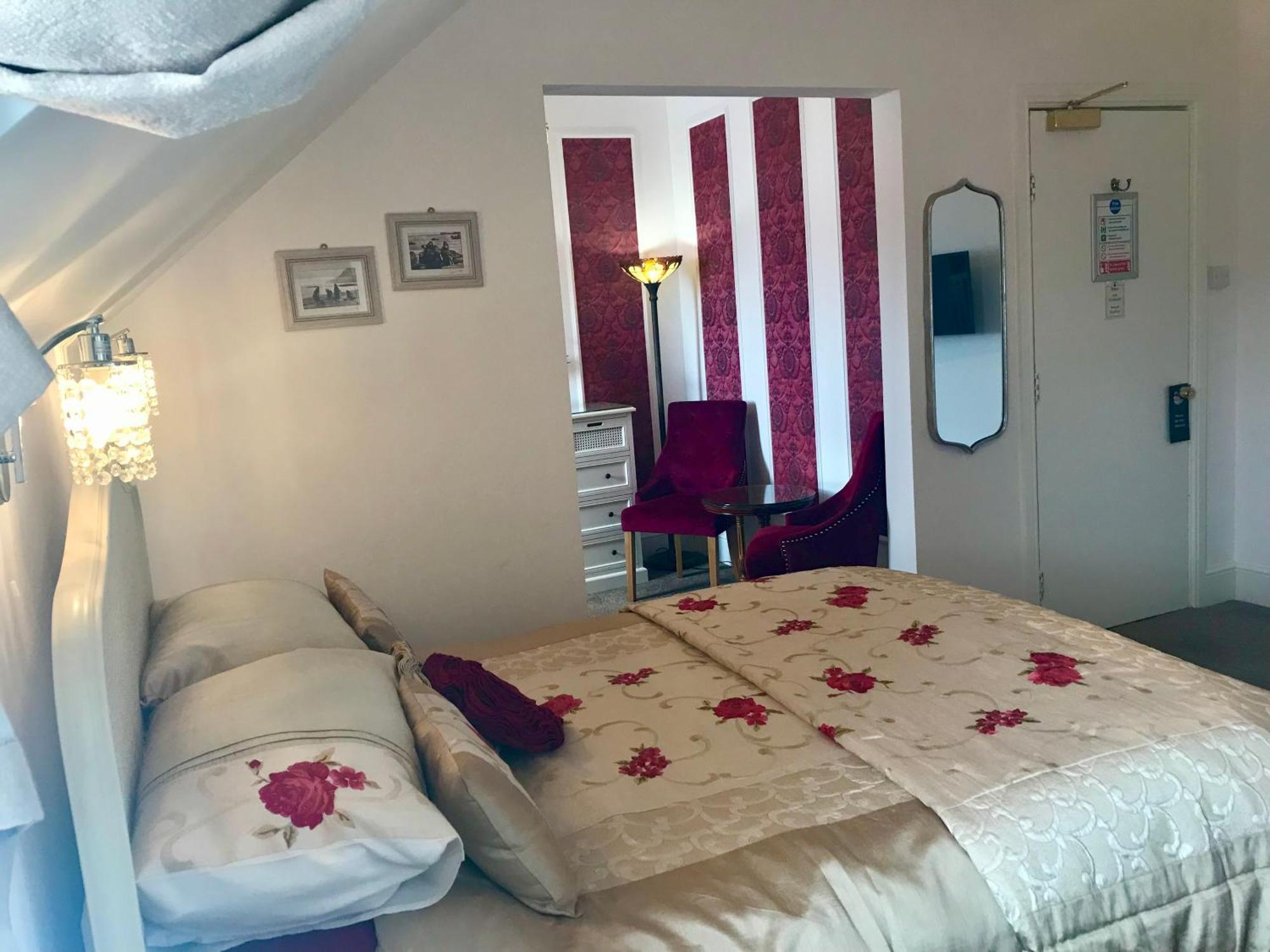Norman With Free Parking 4*