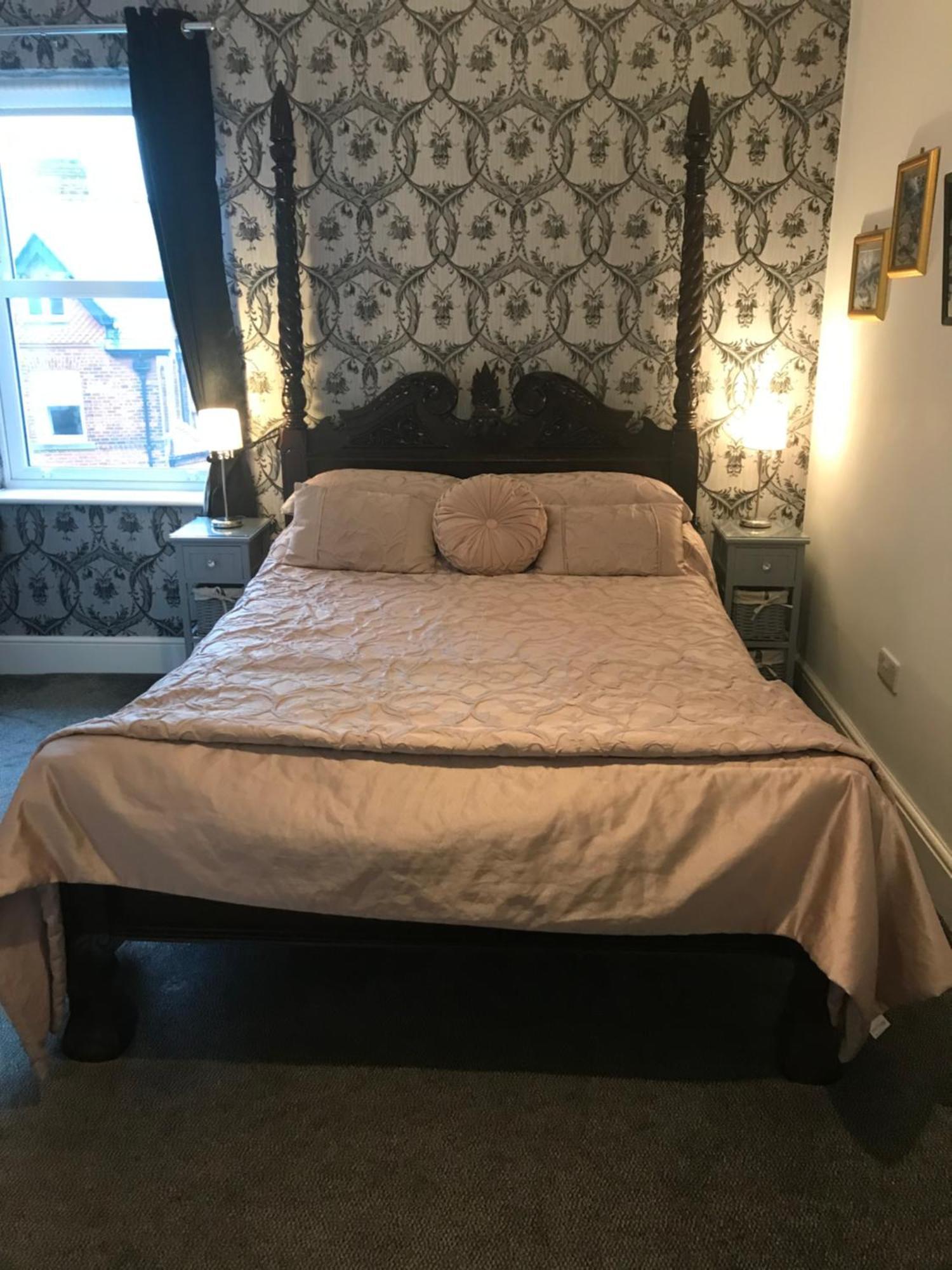 Guest house Norman With Free Parking Whitby